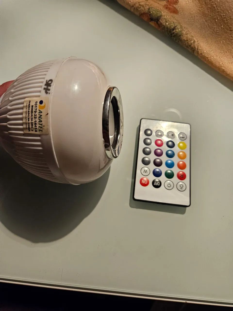 Lampada RGB com Som Bluetooth e controle - Foto 2