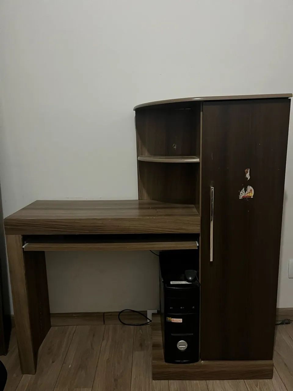 Escrivaninha + cadeira  - Foto 2
