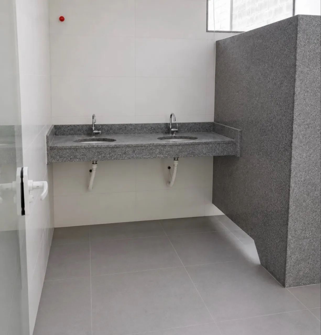 Alugo galpão 2000m2+ 2000m2 de pátio. - Foto 3
