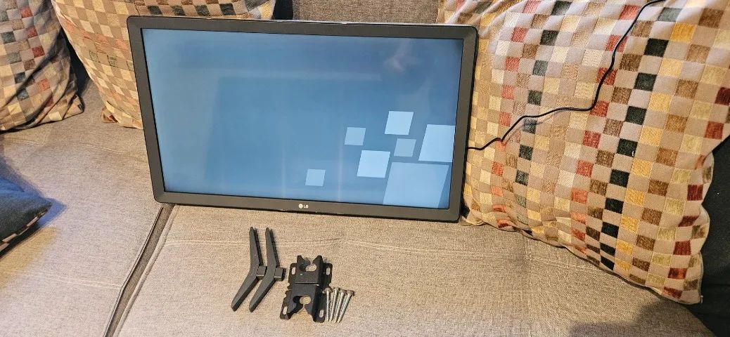 Televisão LG Smart 24 polegadas + suporte  - Foto 2