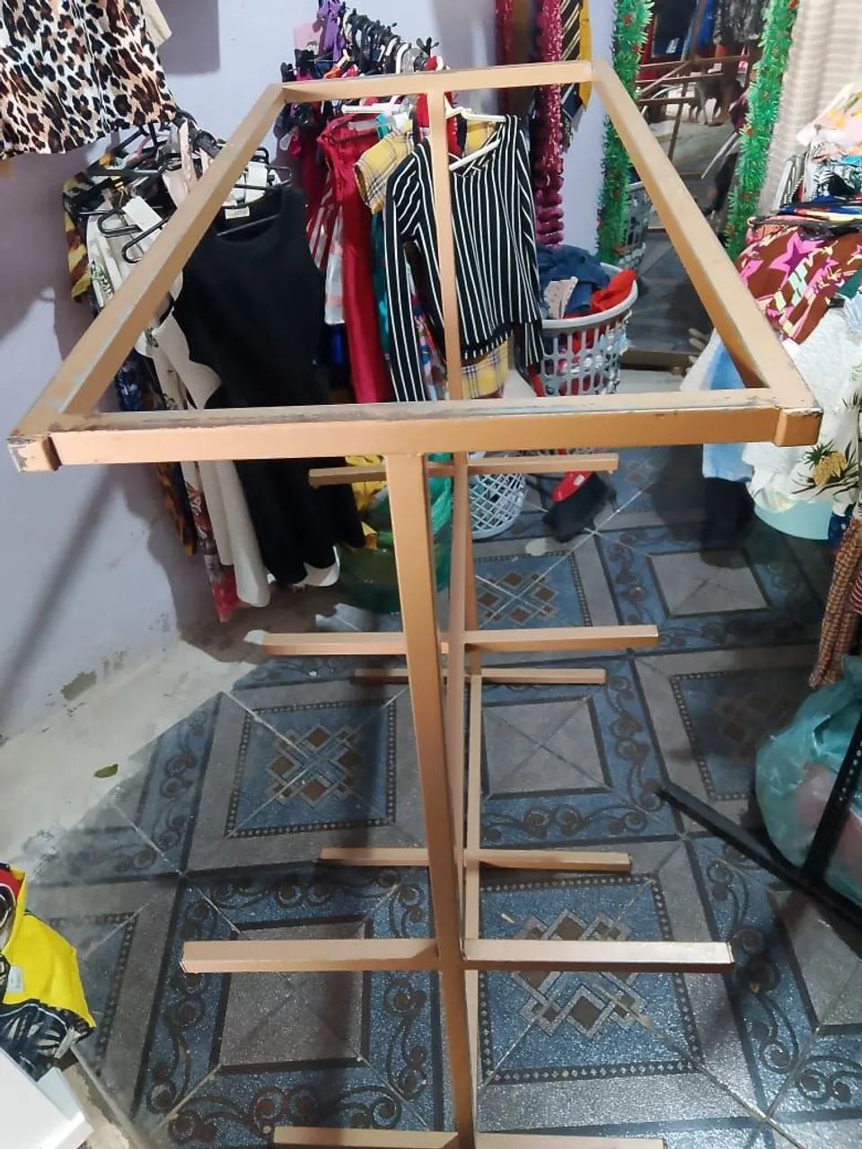 Arara para roupas  - Foto 4
