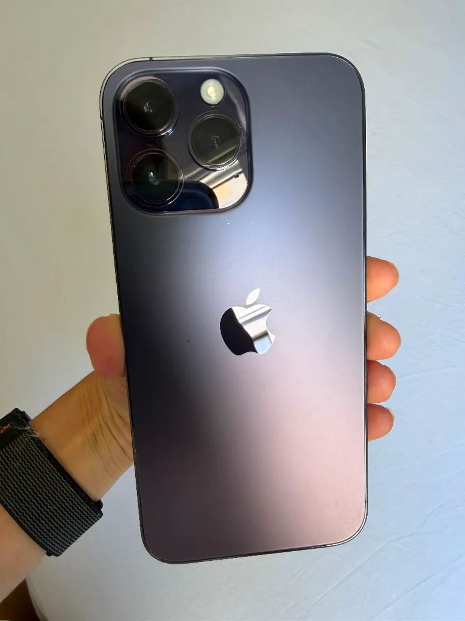 iPhone 14 Pro Max 256 gigas, Roxo, caixa e carregador, igual zero - Foto 2