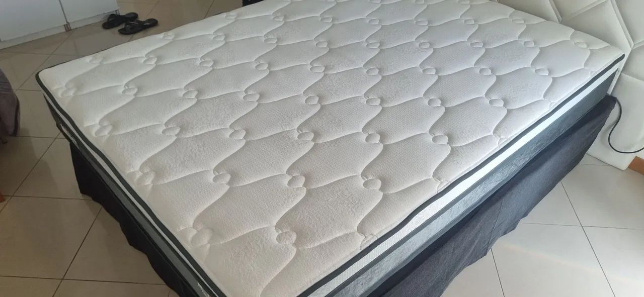 Cama box casal semi nova Se