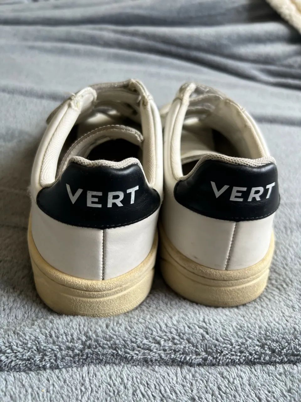 Tênis Vert com Velcro 37 - Branco e Preto - Foto 5