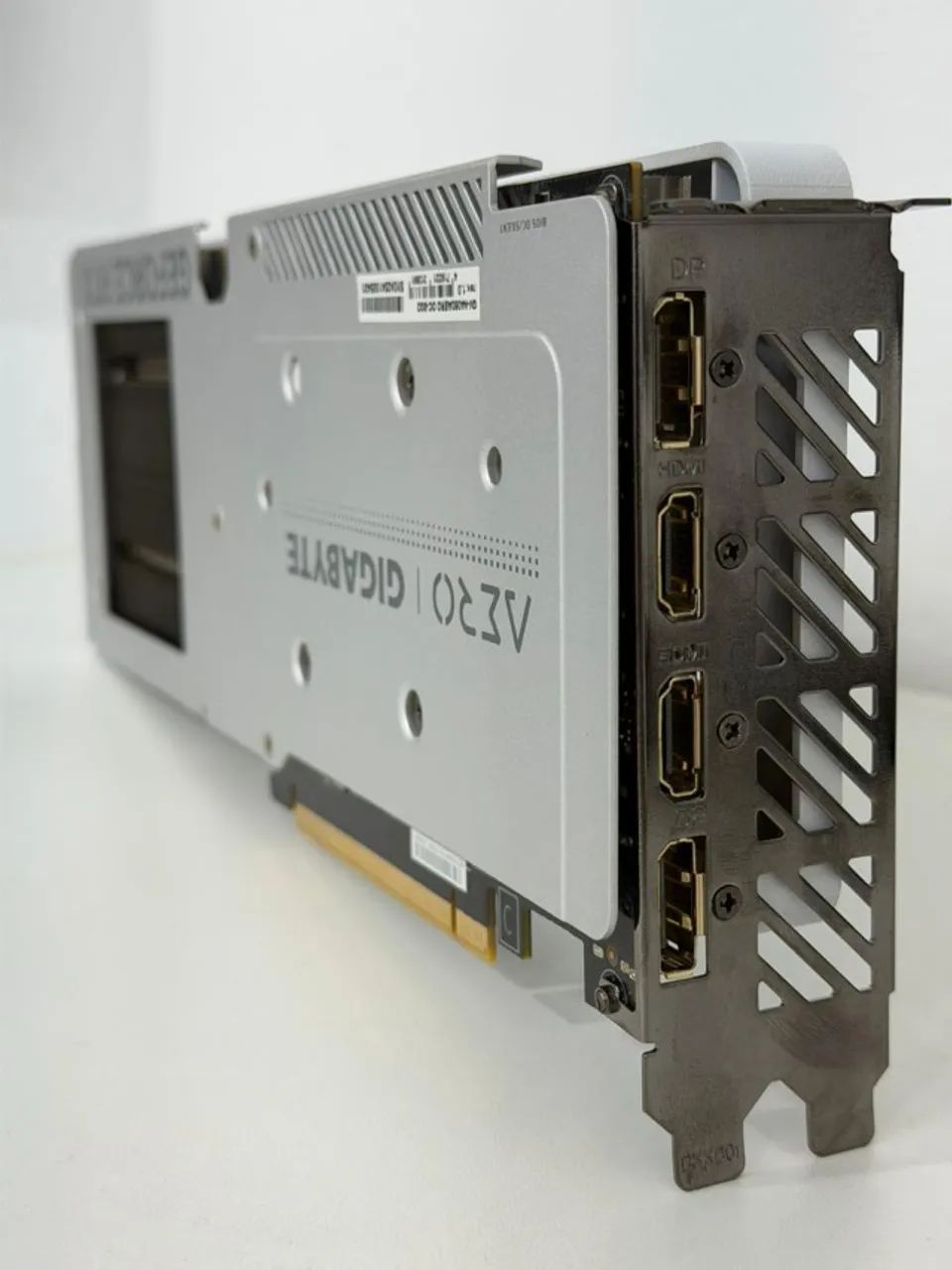 RTX 4060 8Gb Gigabyte Eagle 3x - Foto 3
