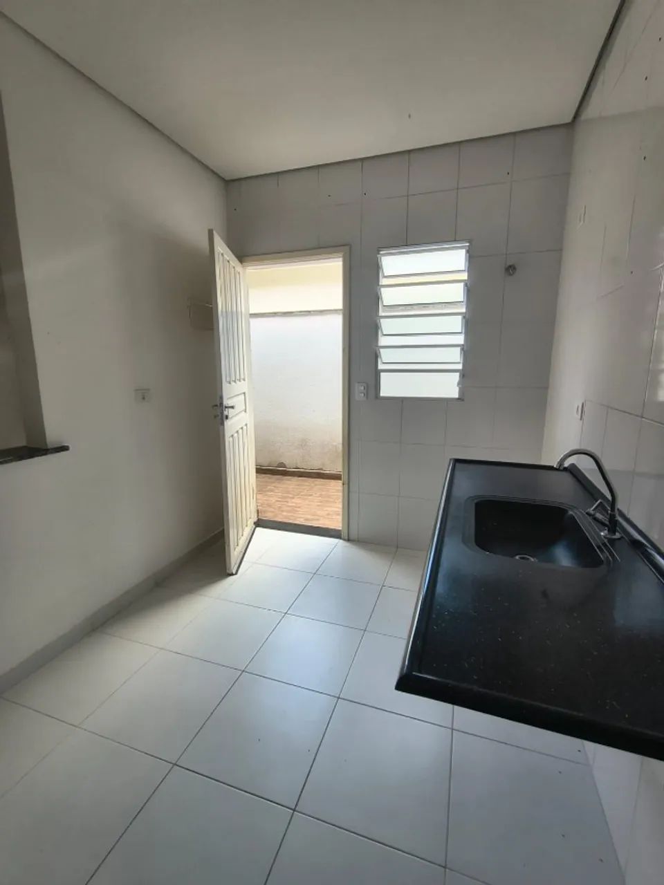 CASA TERREA PRA LOCAÇÃO - Foto 3