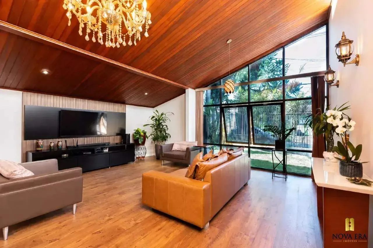 CASA COM 4 QUARTOS, SUÍTE MASTER, EDÍCULA E ESPAÇO GOURMET NO AHÚ. - Foto 2