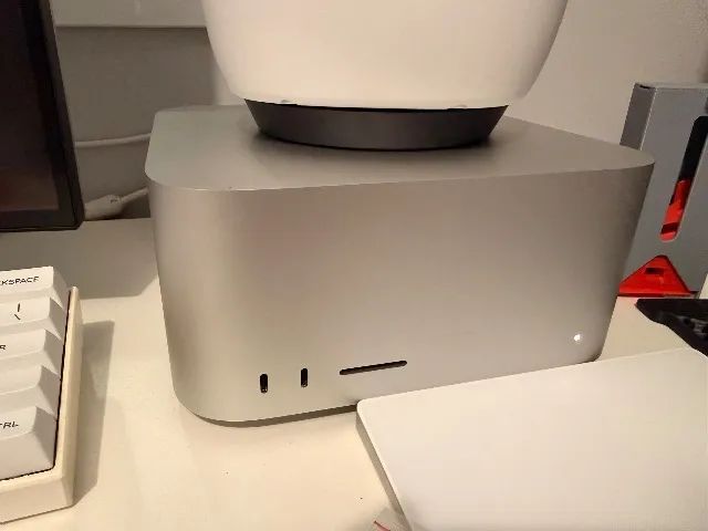 Apple Mac Studio M4 Max / 36GB Ram / 512GB SSD