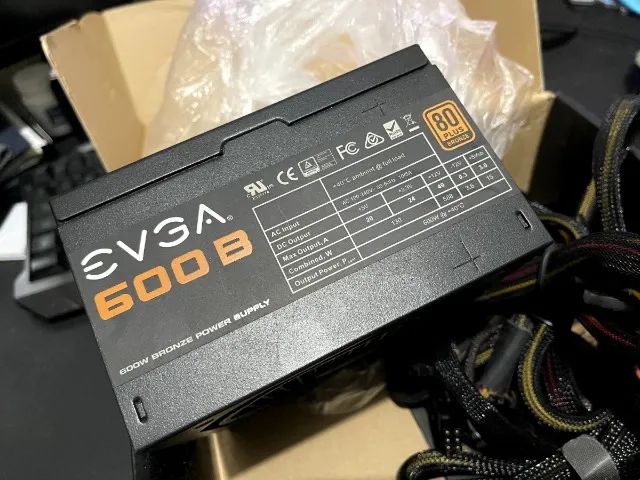 Fonte EVGA 600b 80 plus bronze - Foto 5