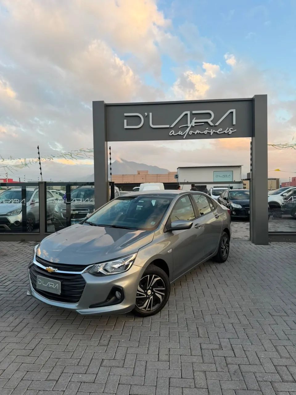 Chevrolet Onix Plus LT 1.0 12V Flex Mec. 4P 2024