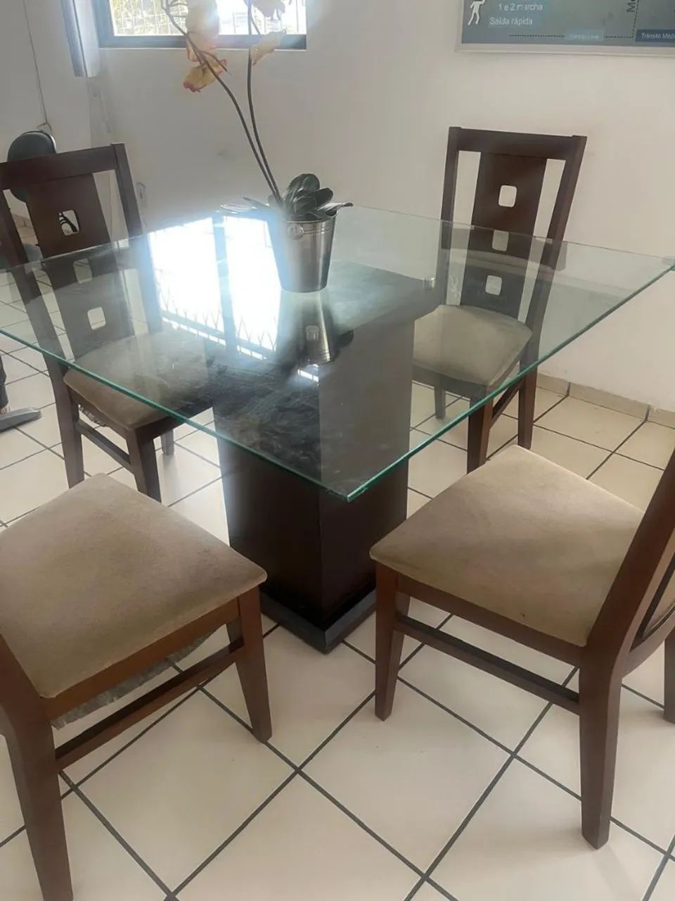 Mesa e cadeiras  - Foto 5