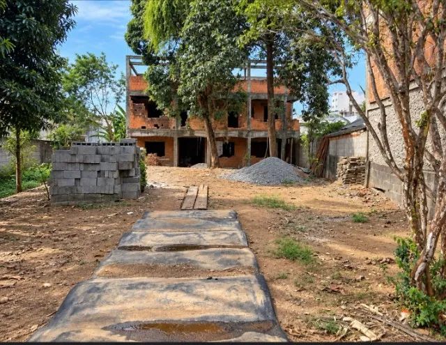 Terreno 643m² escriturado + construção | São Geraldo - Foto 4
