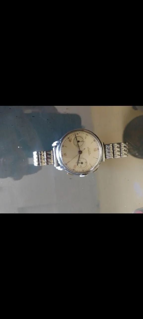 Relógio de 1936 a corda 