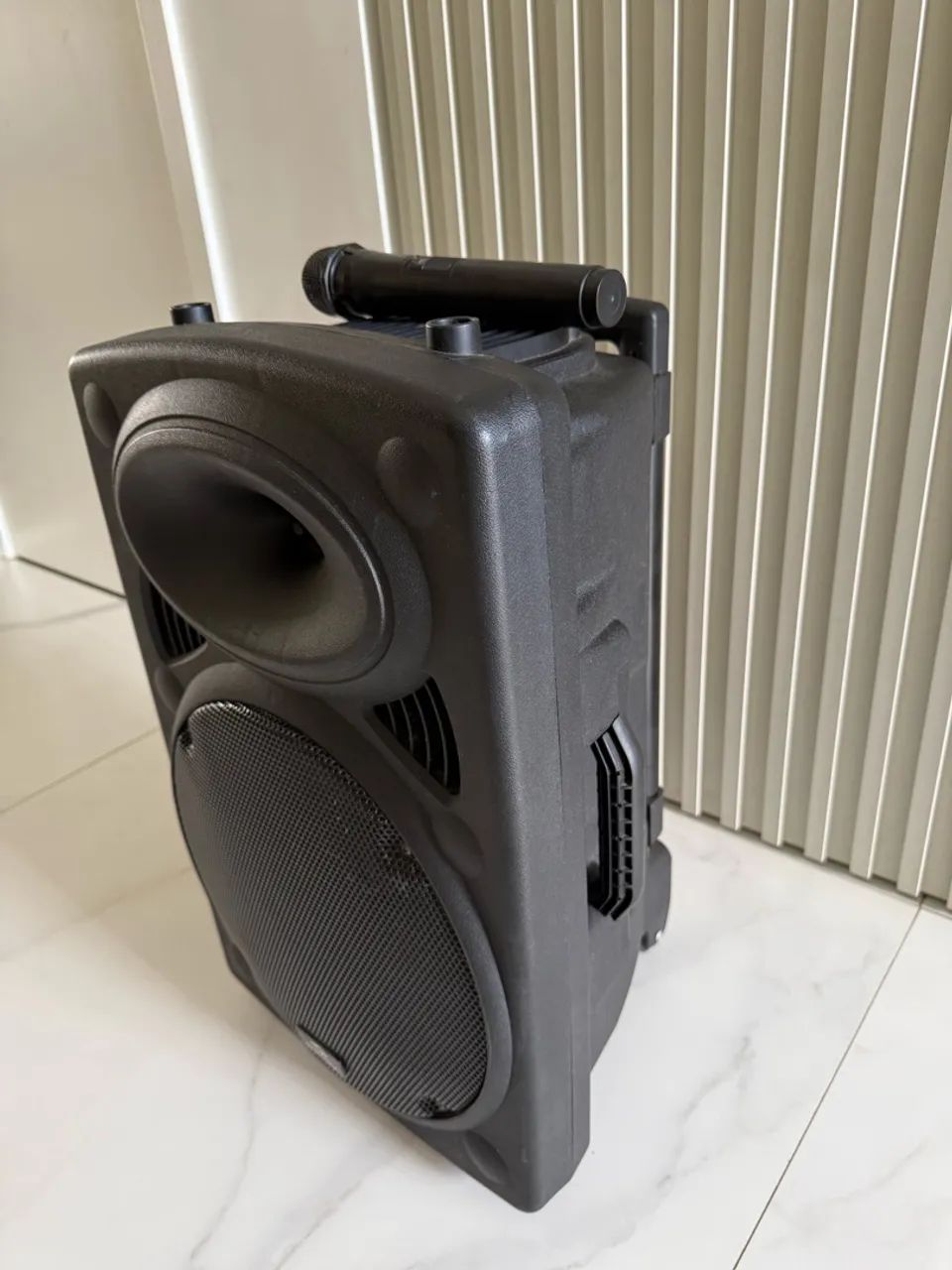 Caixa de Som Amplificada Sumay + Microfone sem Fio - R$ 350 - Foto 2