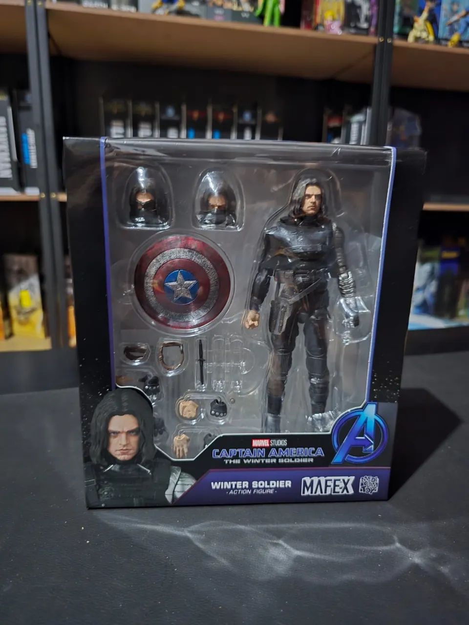WINTER SOLDIER mafex - Hobbies e coleções - Itanhomi 1498881507 | OLX