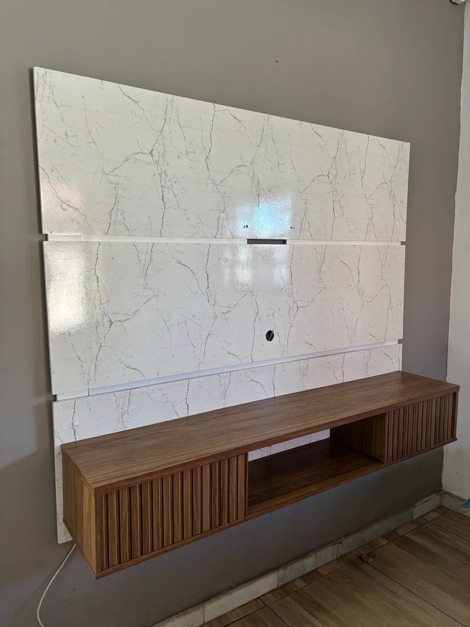 Painel com rack