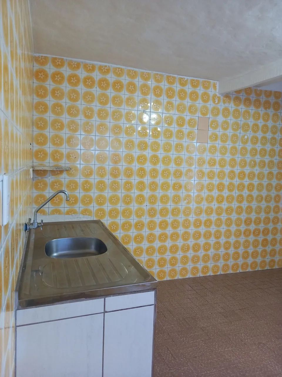 Alugo casa de dois cômodos ! - Foto 5