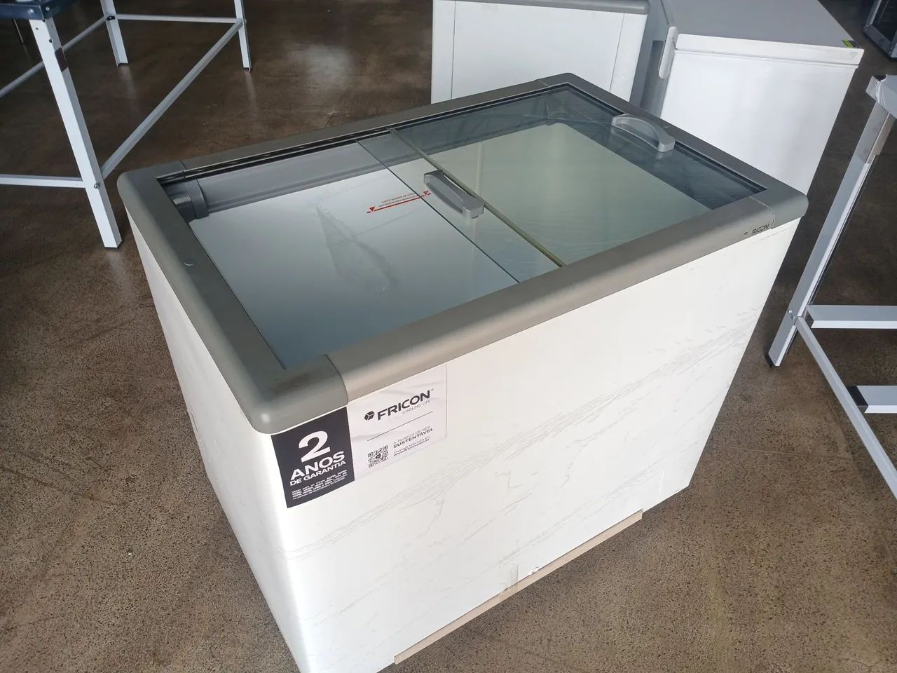Freezer Horizontal portas de Vidro 311 Litros Fricon - Foto 3
