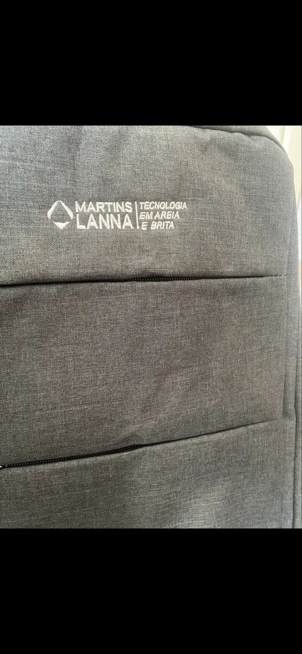Mochila executiva cinza nova - Foto 2