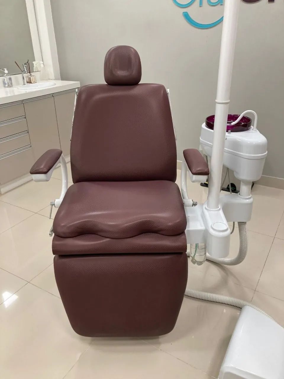 Cadeira Odontológica tipo mesa cirúrgica - Olsen Performance