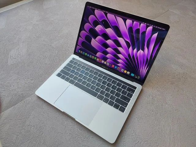 MacBook Pro 2019 16GB RAM 256GB SSD TOUCHBAR - Foto 2