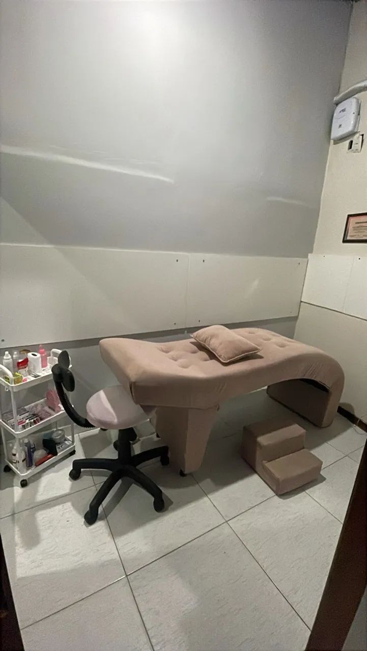 Maca luxo, escada e mocho 