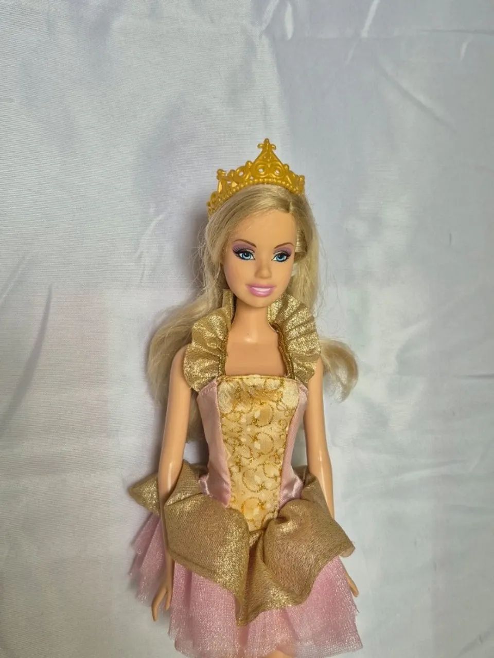 Barbie Princesa Annelise versão bailarina Barbie a princesa e a Plebeia - Foto 3
