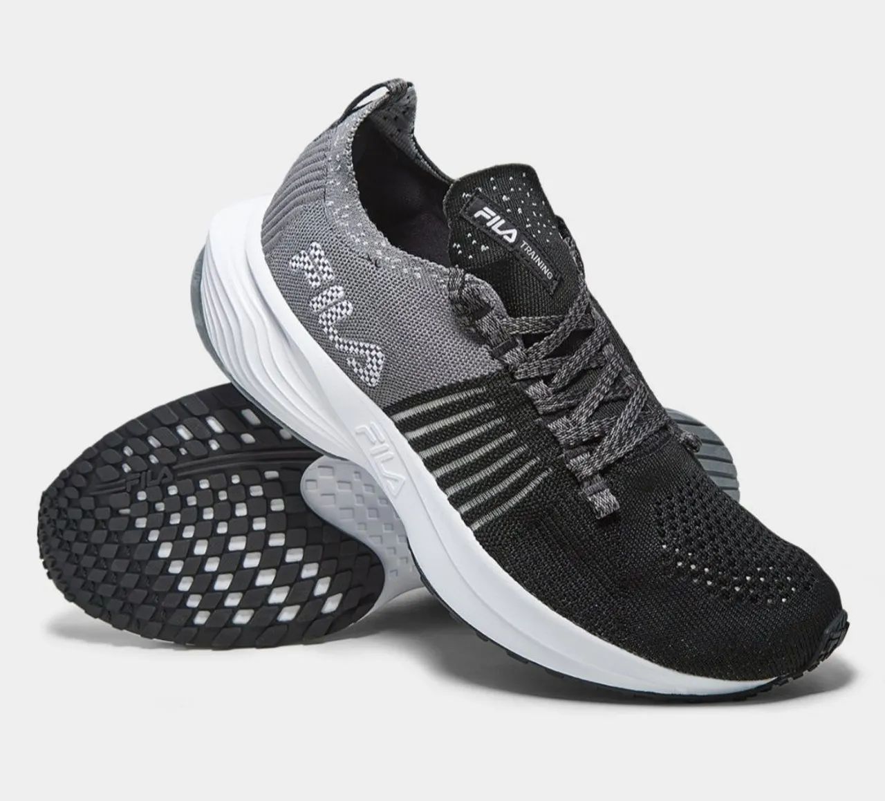 Tênis da Fila Spider Knit cinza com preto original  - Foto 4