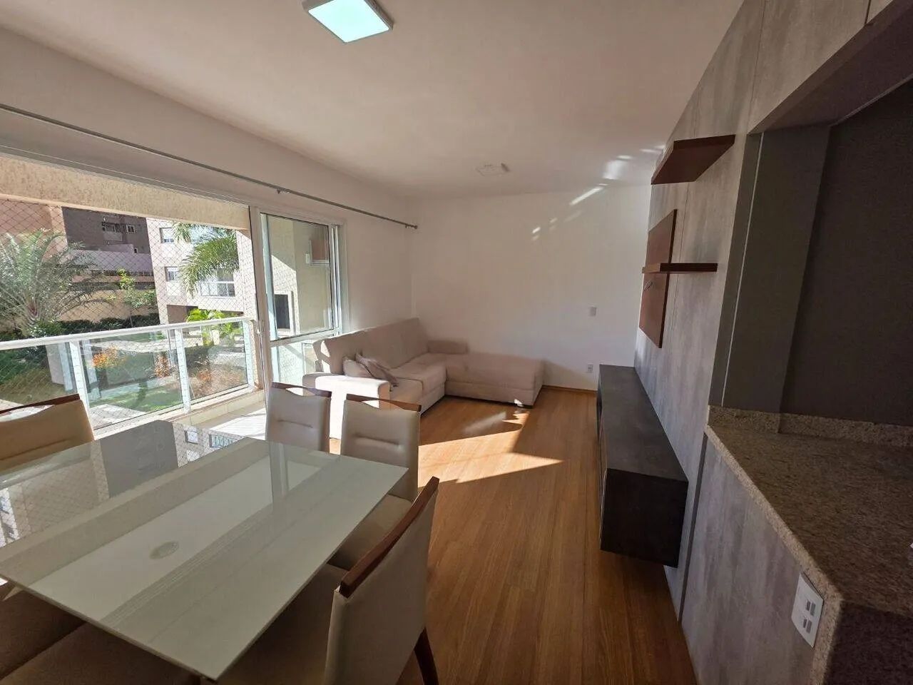 Apartamento à venda com 2 dormitórios, 70 m² e 1 vaga no Edifício Victoria Parque | Gleba  - Foto 2