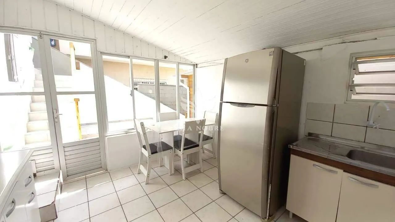 Kitnet mobiliada para aluguel no Centro Florianópolis com 23 m²