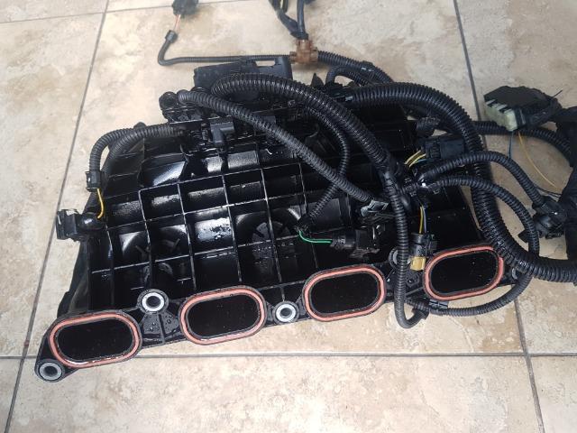 Coletor de adimisao bmw 320 i 4 cil original - Foto 5
