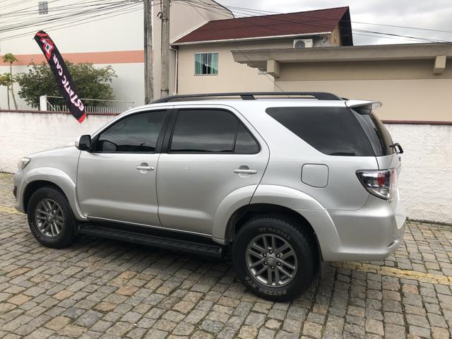 Hilux sw4 diesel automática 4x4 top 2012 - Foto 7