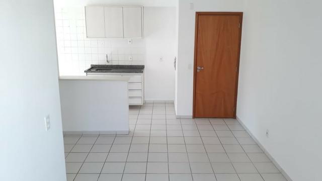 Vendo apto de 3 quartos sendo 1 suíte no Piazza Di Napoli