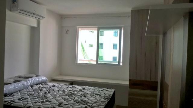 Alugo apto com 1 quarto na Ponta do Farol - todo projetado - Foto 2