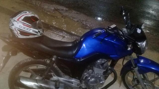 Vendo ou troco por carro tem os does documento treferencia na hora pro seu nome - Foto 3
