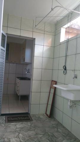 Casa 2/4 rua com portão, proximo a estação de metro Camp. de Piraja - Foto 5