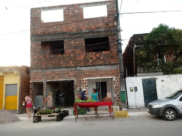 Excelente Terreno com Casa em Local Estratégico - Foto 2