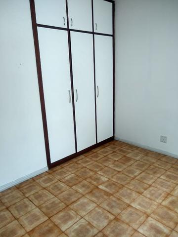Apartamento Itapuã 3 quartos com dependência R$1.200,00 - Foto 7