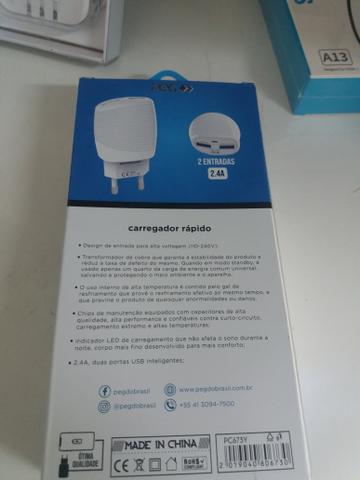 Carregador duas entradas usb novo na embalagem - Foto 2