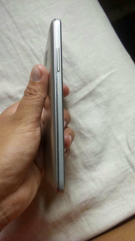 Vendo esse j2 prime semi novo , vai com carregador - Foto 2