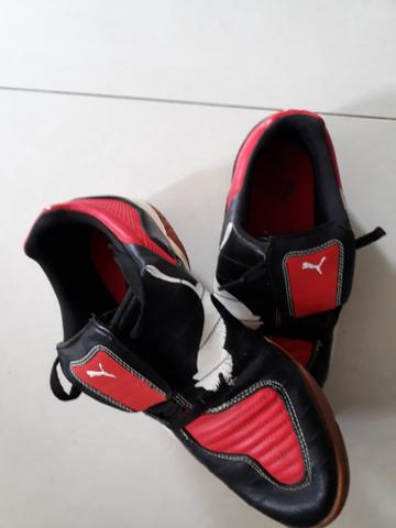 Tênis de Futsal PUMA - Tam 40 - R$ 60,00 - Foto 2