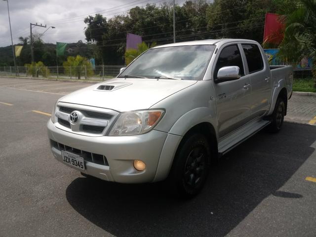 Vendo Hilux 2006 diesel 3.0 4x4 impecável - Foto 5