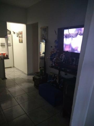 Vendo ou troco casa em Caldas novas aceito kit Net no DF - Foto 2