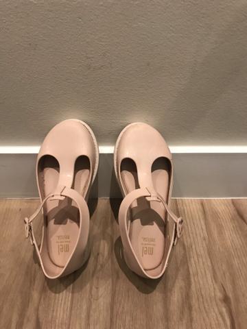 Sandália Melissa, tamanho 28
