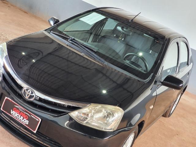 Etios Sedan XLS impecável - Foto 8