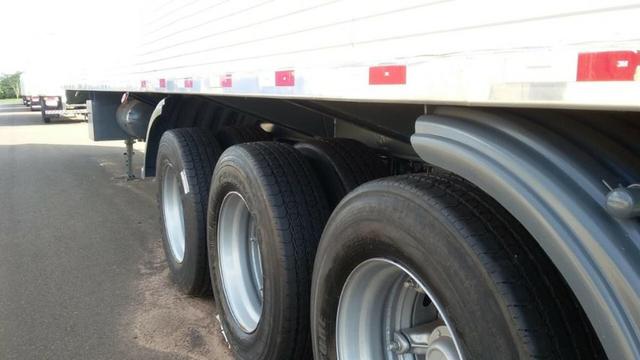 Carretas e Baús Frigoríficos - em perfeito estado - Foto 11