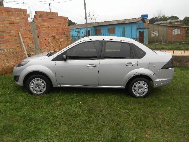 Fiesta Sedan - Foto 2