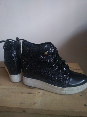 sapatinho de luxo botinha