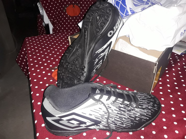 Vende uma society nunca usada da umbro - Foto 5