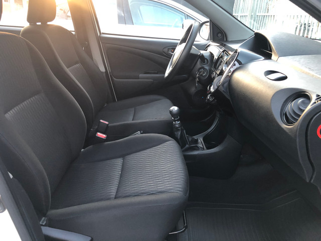 Toyota Etios 1.3 X 2018 Extra! - Foto 11